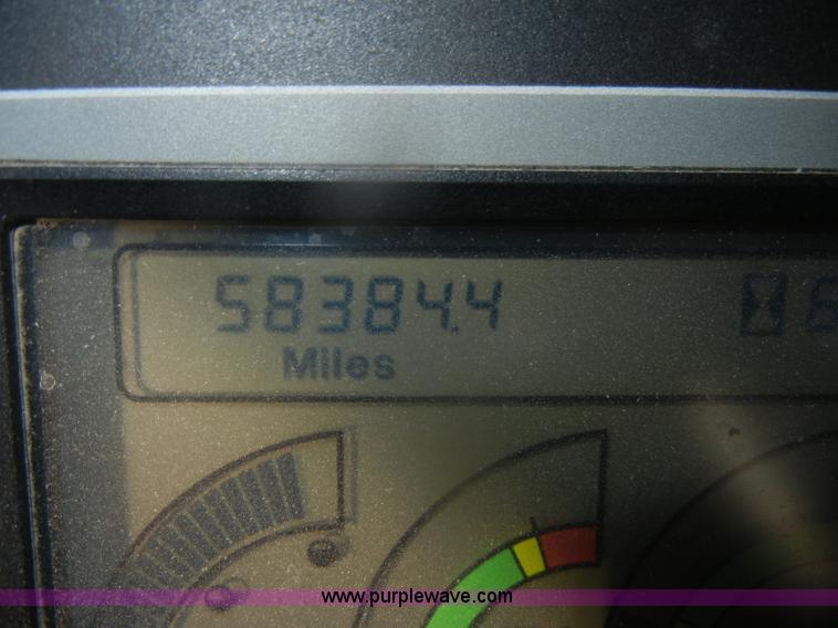 image for item D4669 1999 Ag-Chem TerraGator 8104 floater