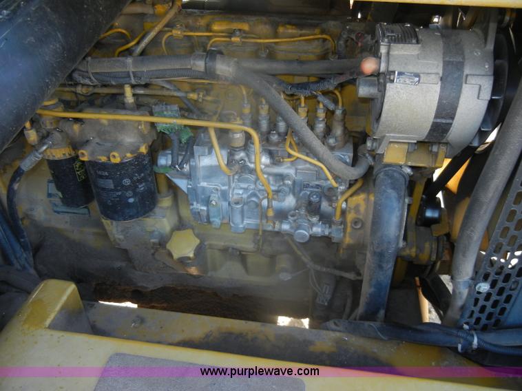 image for item D4669 1999 Ag-Chem TerraGator 8104 floater