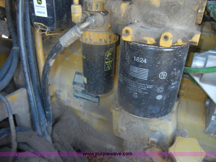 image for item D4669 1999 Ag-Chem TerraGator 8104 floater