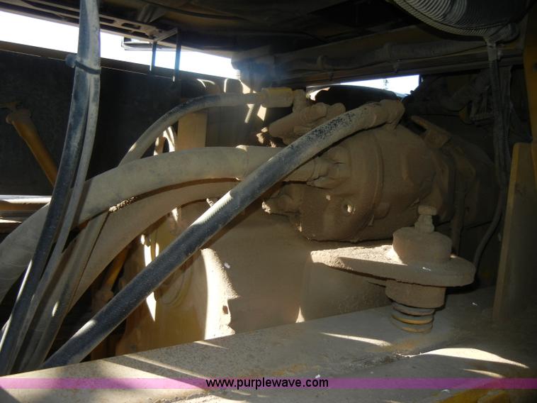 image for item D4669 1999 Ag-Chem TerraGator 8104 floater