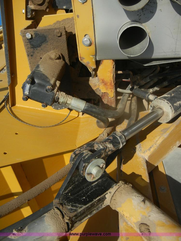 image for item D4669 1999 Ag-Chem TerraGator 8104 floater