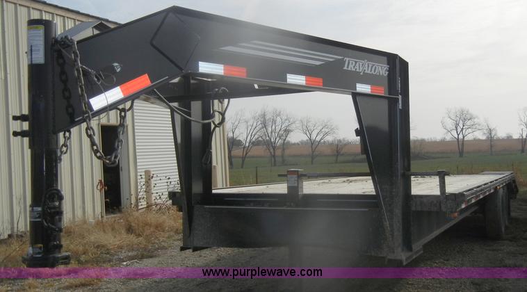 image for item D4740 2006 Liberty Travalong tandem axle gooseneck trailer