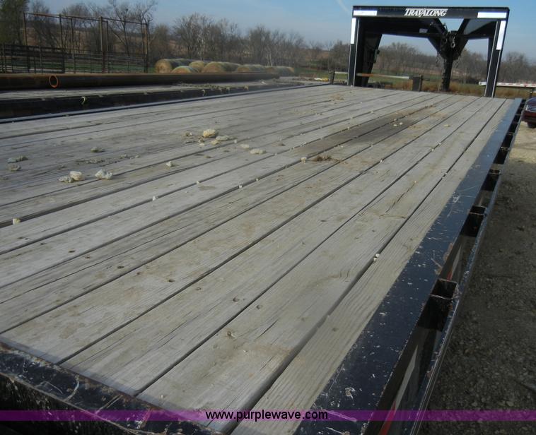 image for item D4740 2006 Liberty Travalong tandem axle gooseneck trailer