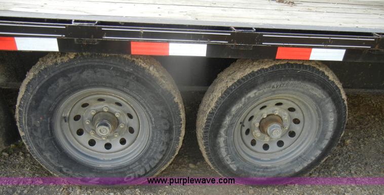 image for item D4740 2006 Liberty Travalong tandem axle gooseneck trailer