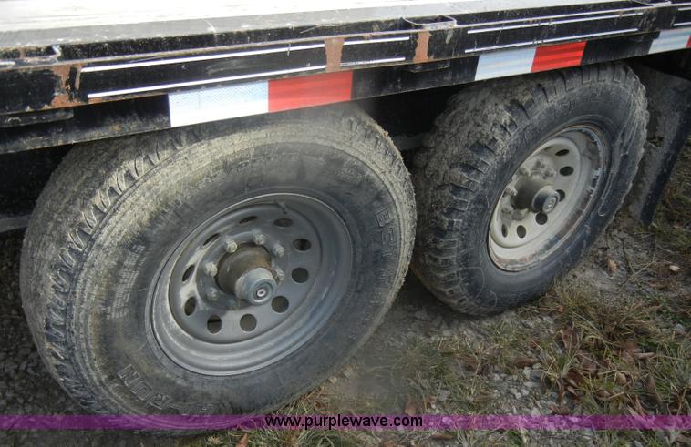 image for item D4740 2006 Liberty Travalong tandem axle gooseneck trailer