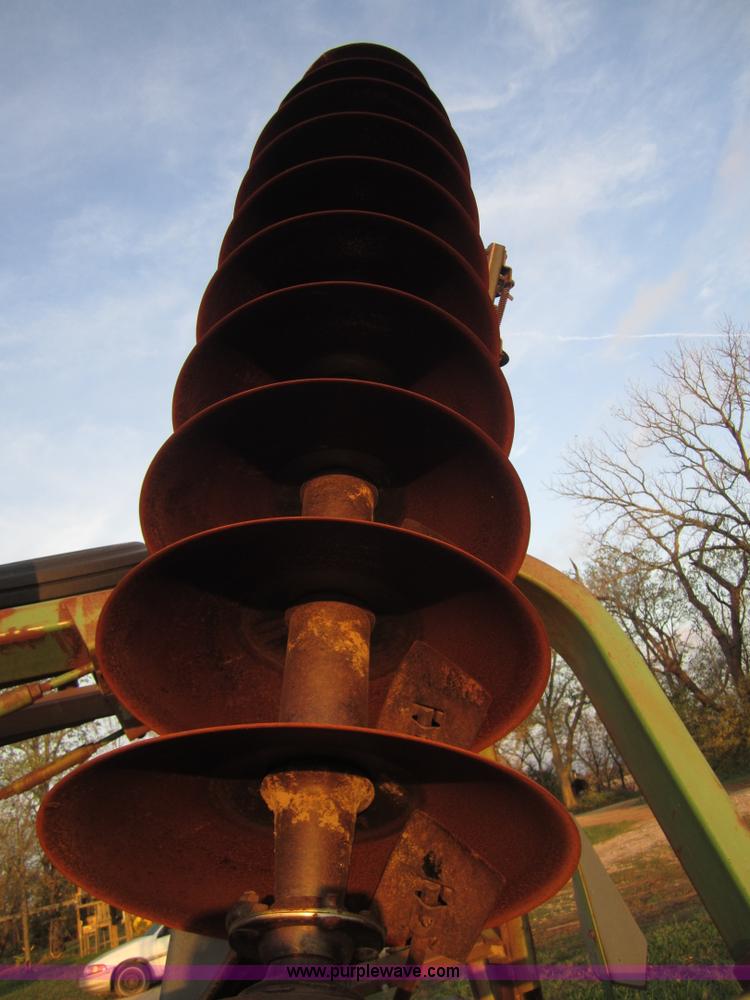 image for item D5700 John Deere 235 28' disk