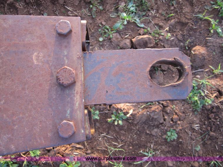 image for item D5700 John Deere 235 28' disk