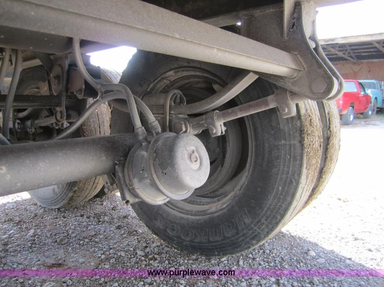 image for item D5730 1995 Merritt 43' hopper bottom trailer