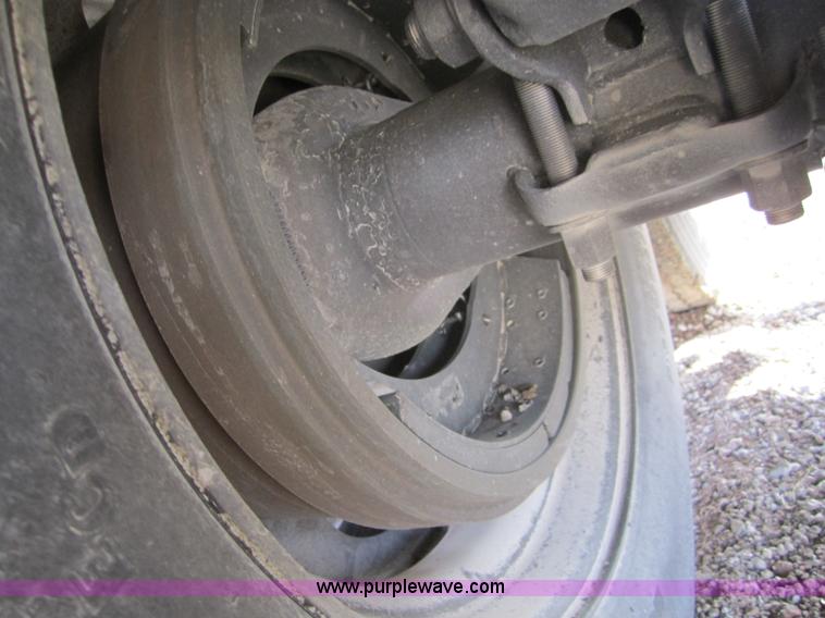 image for item D5730 1995 Merritt 43' hopper bottom trailer