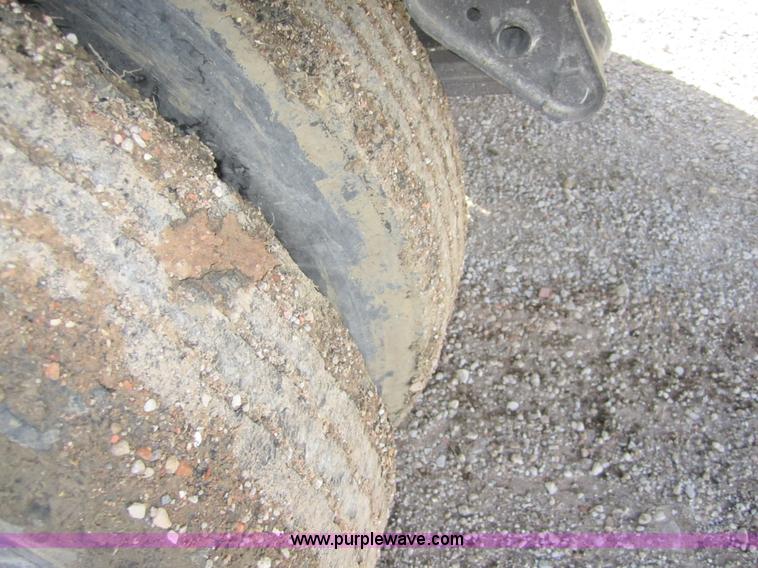 image for item D5730 1995 Merritt 43' hopper bottom trailer