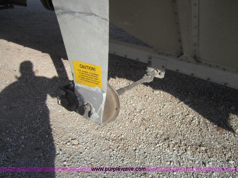 image for item D5730 1995 Merritt 43' hopper bottom trailer