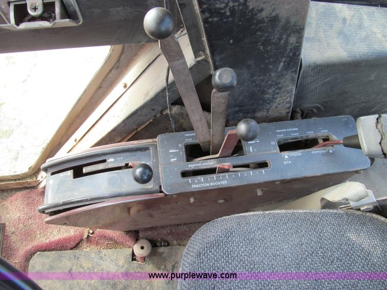 image for item E3542 Allis Chalmers AC7040 tractor