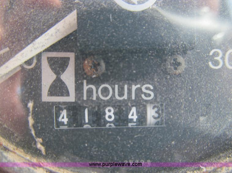 image for item E3542 Allis Chalmers AC7040 tractor