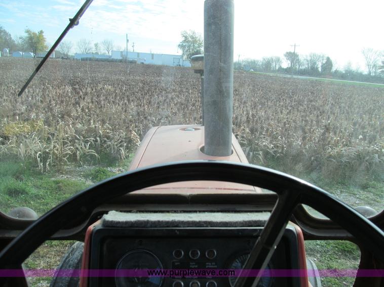 image for item E3542 Allis Chalmers AC7040 tractor