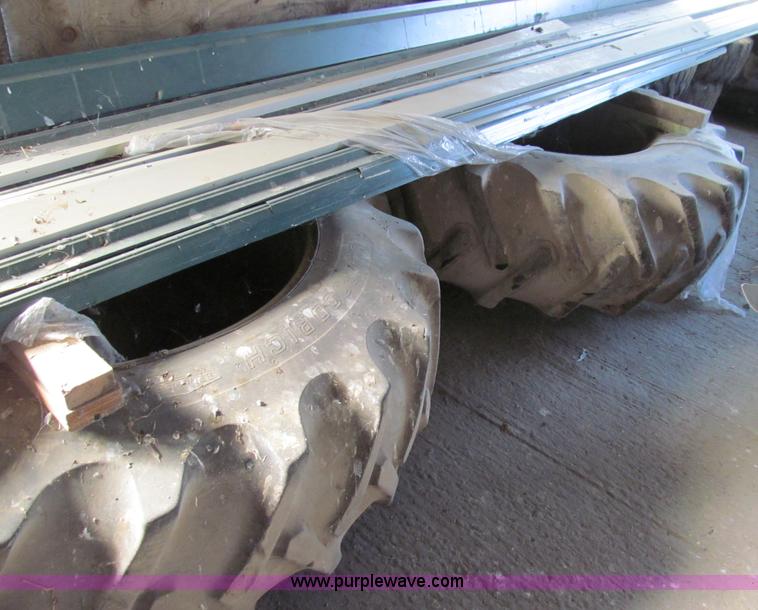 image for item E3542 Allis Chalmers AC7040 tractor