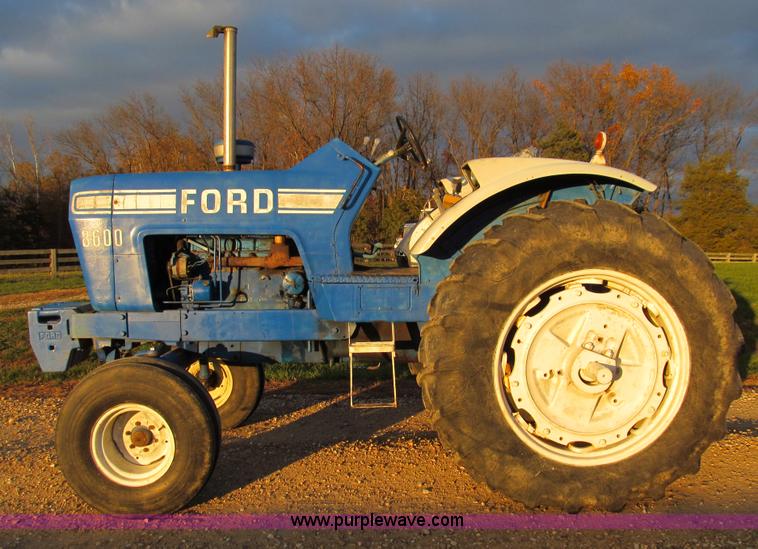 image for item E3553 Ford 8600 tractor