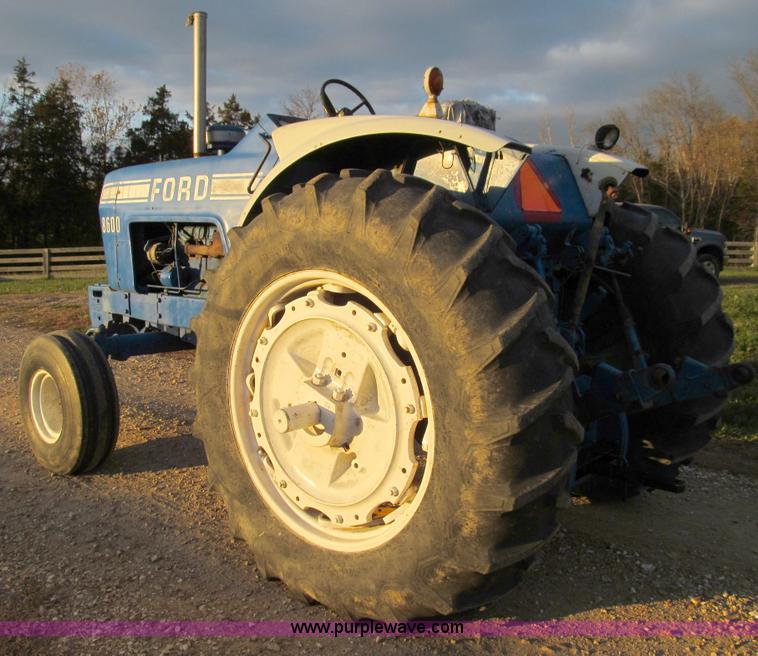 image for item E3553 Ford 8600 tractor