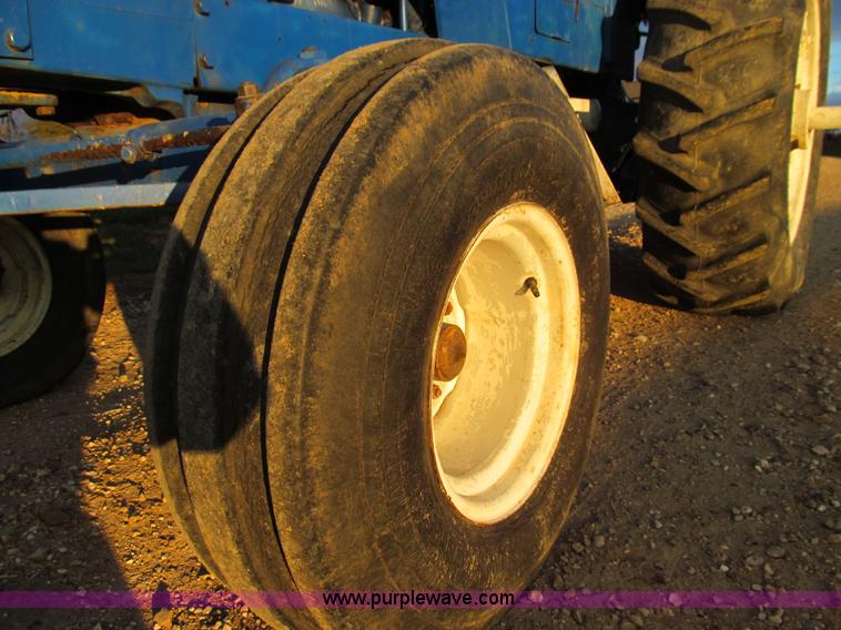 image for item E3553 Ford 8600 tractor