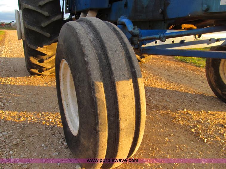 image for item E3553 Ford 8600 tractor