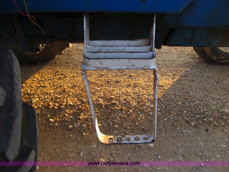 image for item E3553 Ford 8600 tractor