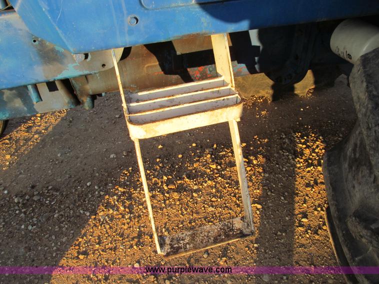 image for item E3553 Ford 8600 tractor