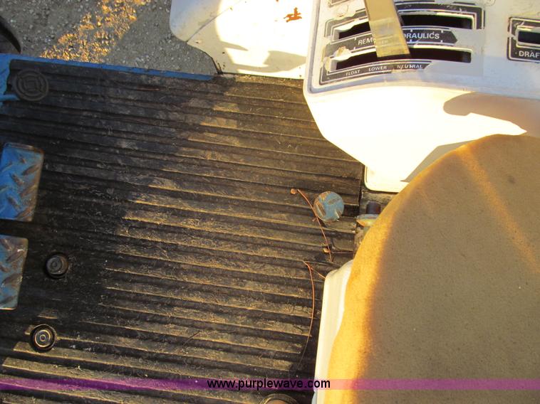 image for item E3553 Ford 8600 tractor