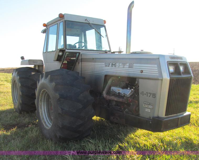 image for item E4504 1980 AGCO White 4-175 Field Boss 4WD tractor