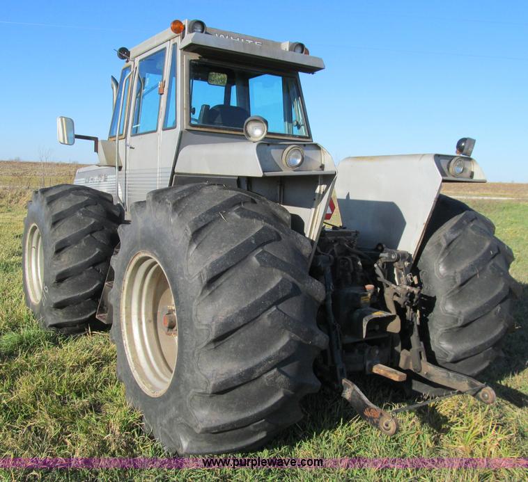 image for item E4504 1980 AGCO White 4-175 Field Boss 4WD tractor