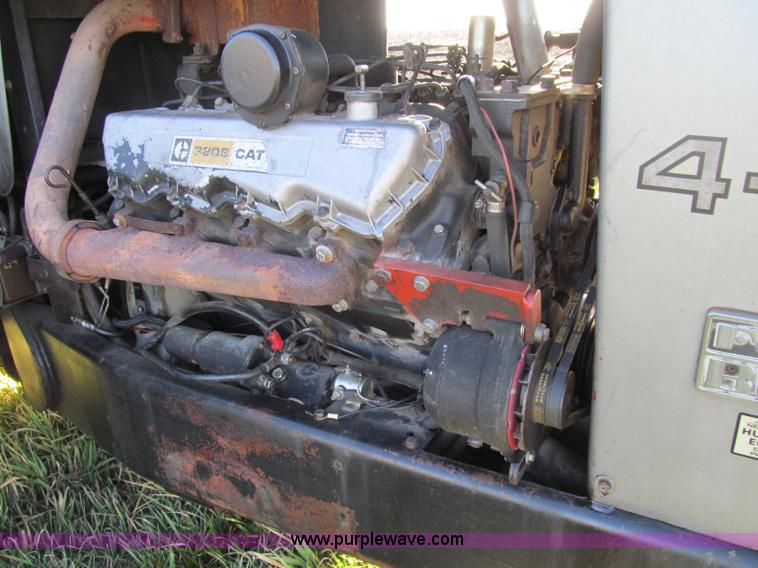 image for item E4504 1980 AGCO White 4-175 Field Boss 4WD tractor