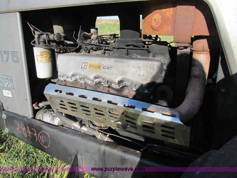 image for item E4504 1980 AGCO White 4-175 Field Boss 4WD tractor