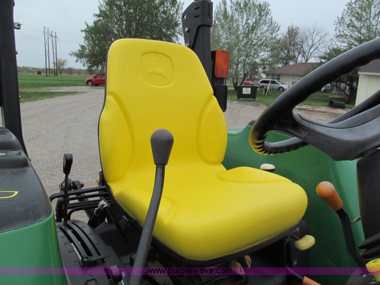 image for item E5654 2005 John Deere 4720 MFWD tractor
