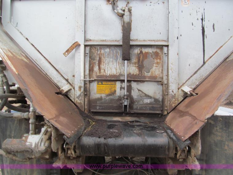 image for item E5695 1979 Ford 8000 conveyor body truck