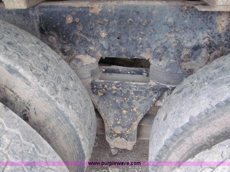 image for item E5695 1979 Ford 8000 conveyor body truck