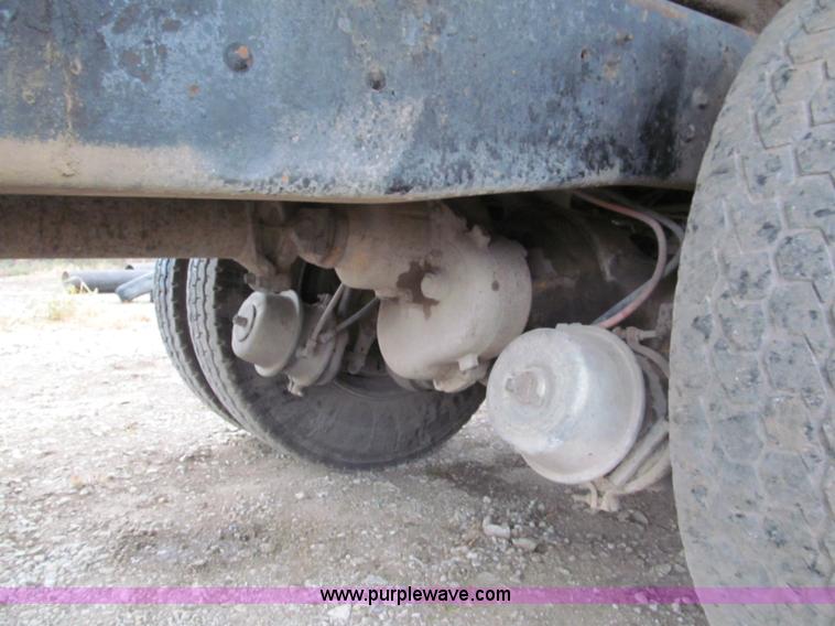 image for item E5695 1979 Ford 8000 conveyor body truck