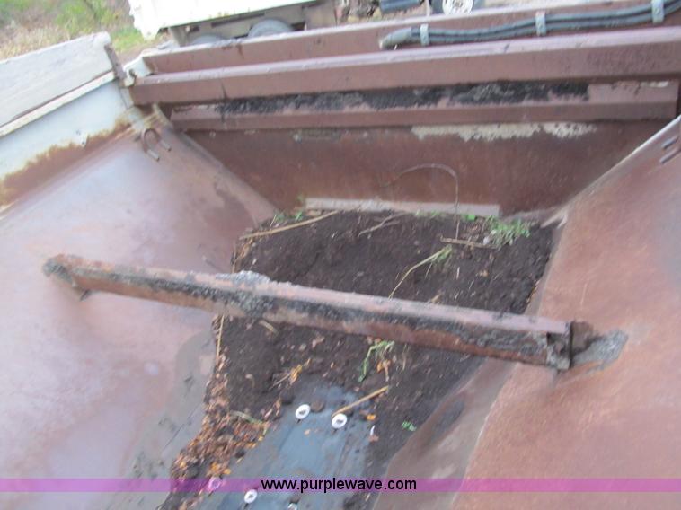 image for item E5695 1979 Ford 8000 conveyor body truck