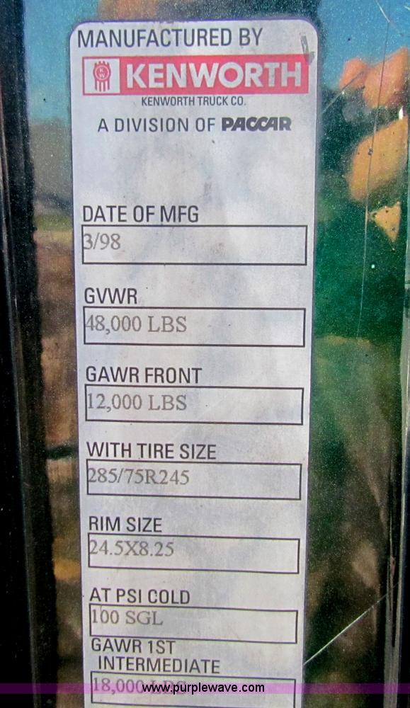 image for item E8122 1998 Kenworth T2000 semi truck