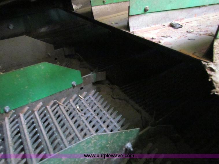 image for item E8166 2009 John Deere 9770 STS RWA combine