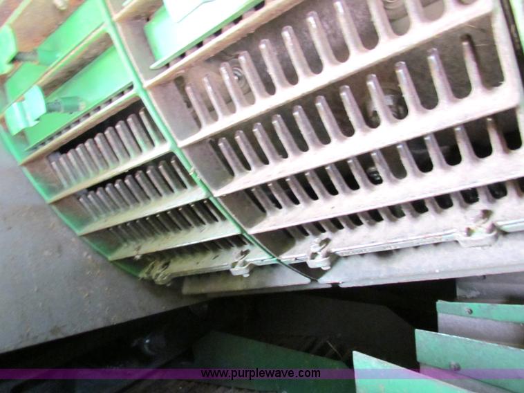 image for item E8166 2009 John Deere 9770 STS RWA combine