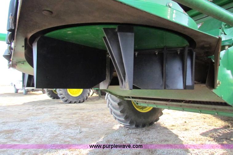 image for item E8166 2009 John Deere 9770 STS RWA combine
