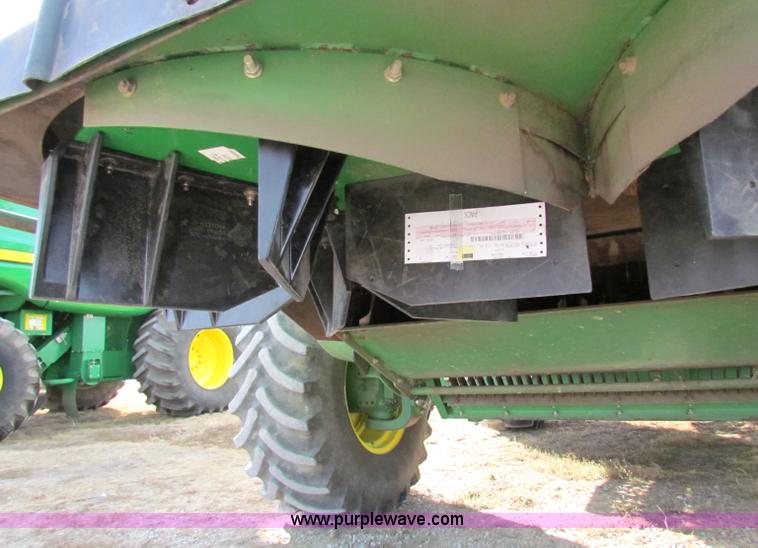 image for item E8166 2009 John Deere 9770 STS RWA combine