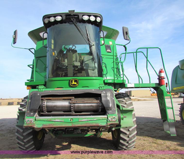 image for item E8167 2009 John Deere 9770 STS 2WD combine