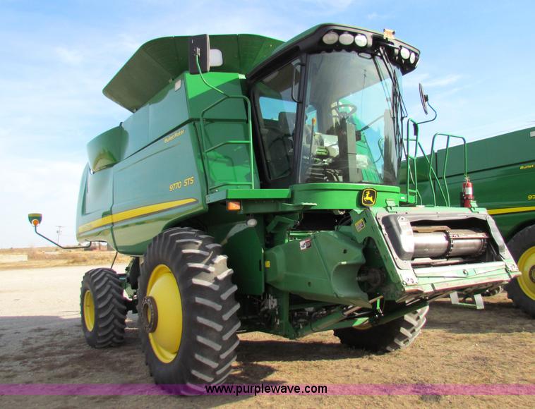 image for item E8167 2009 John Deere 9770 STS 2WD combine