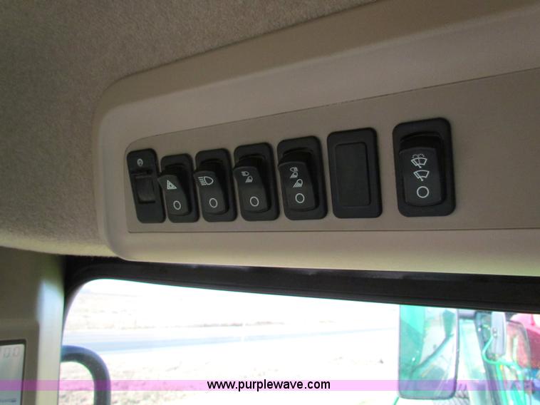 image for item E8167 2009 John Deere 9770 STS 2WD combine