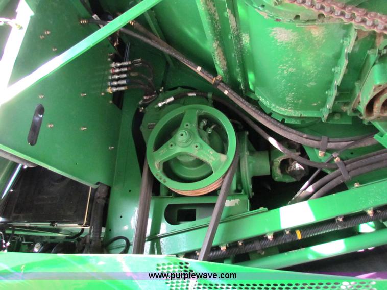 image for item E8167 2009 John Deere 9770 STS 2WD combine