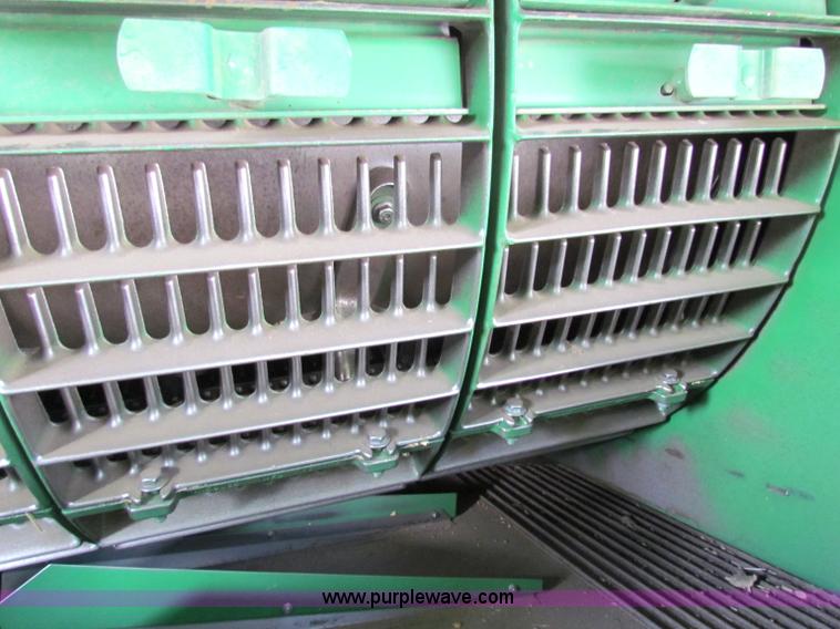 image for item E8167 2009 John Deere 9770 STS 2WD combine