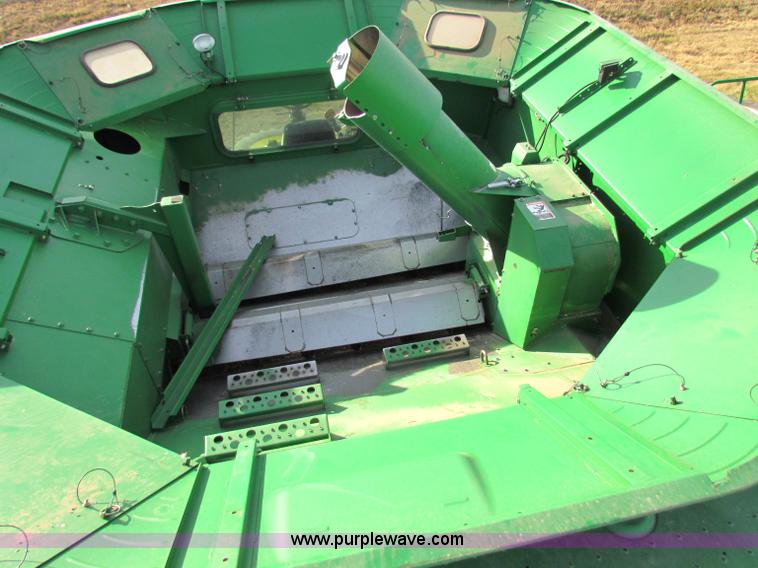 image for item E8167 2009 John Deere 9770 STS 2WD combine