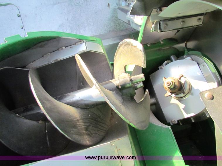 image for item E8167 2009 John Deere 9770 STS 2WD combine