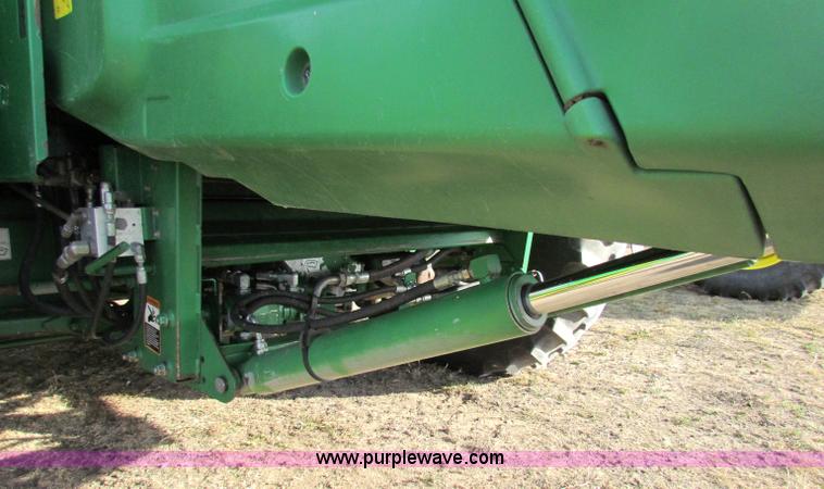 image for item E8167 2009 John Deere 9770 STS 2WD combine
