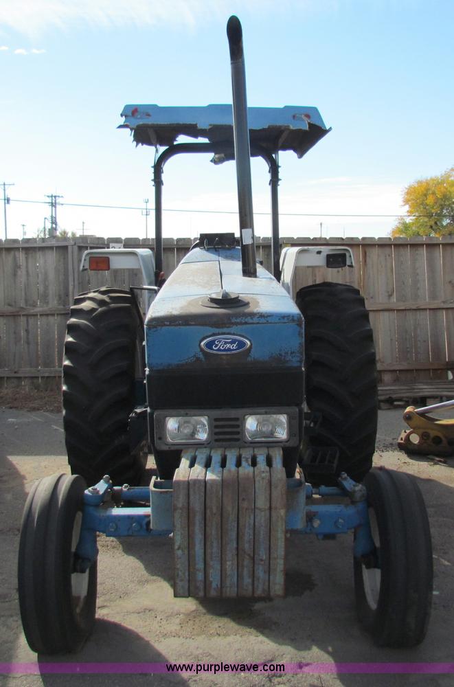image for item E8170 1992 Ford New Holland 7740 tractor