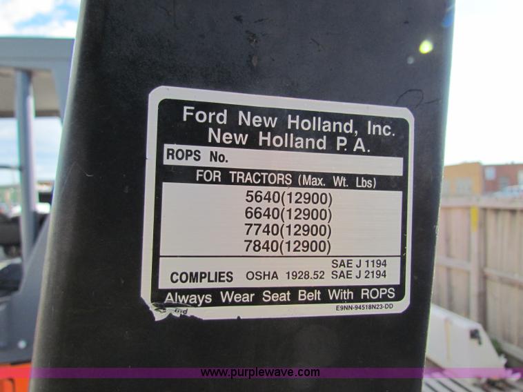 image for item E8170 1992 Ford New Holland 7740 tractor